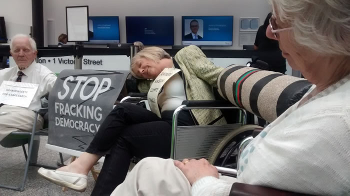 Protest at the Department of Business, Energy and Industrial Strategy, 13 June 2018. Photo: Reclaim the Power