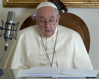 Pope: Don’t waste the opportunity to challenge the unprecedented threat of climate change